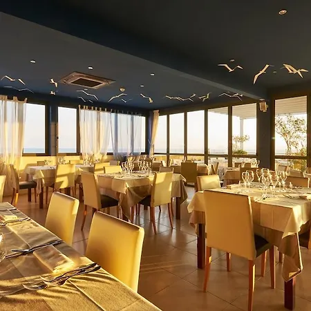 Hotel Fonzari 4*