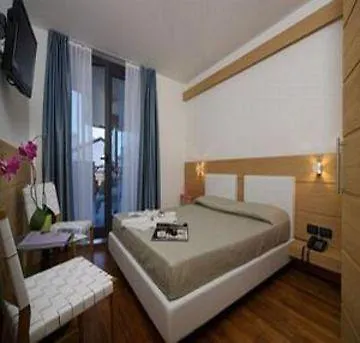 Hotel Fonzari 4*