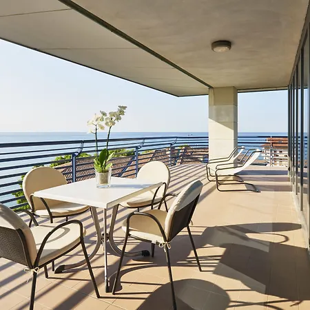 丰扎利酒店 4* 格拉多