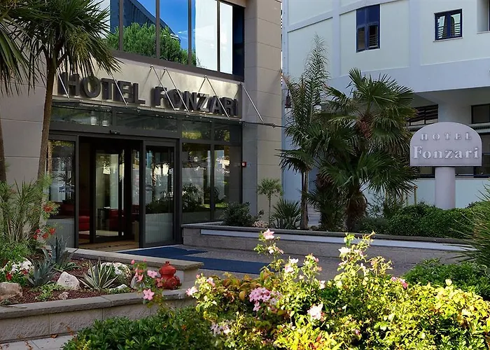 丰扎利酒店 4* 格拉多