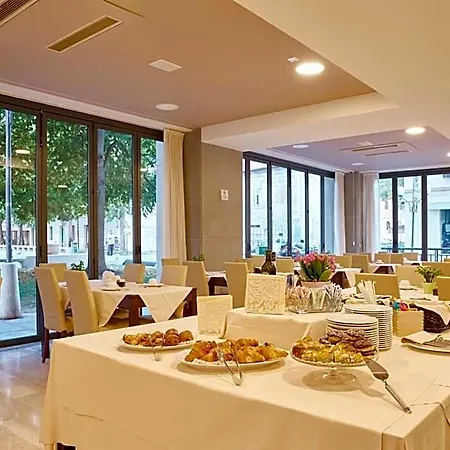 Hotel Fonzari 4*